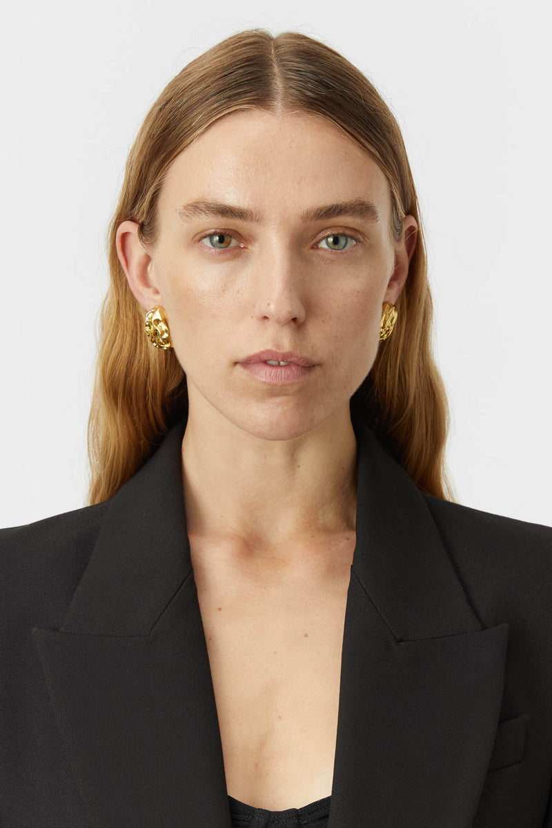 Eden Clip Textured Earrings in Gold - CAMILLA AND MARC® C&M