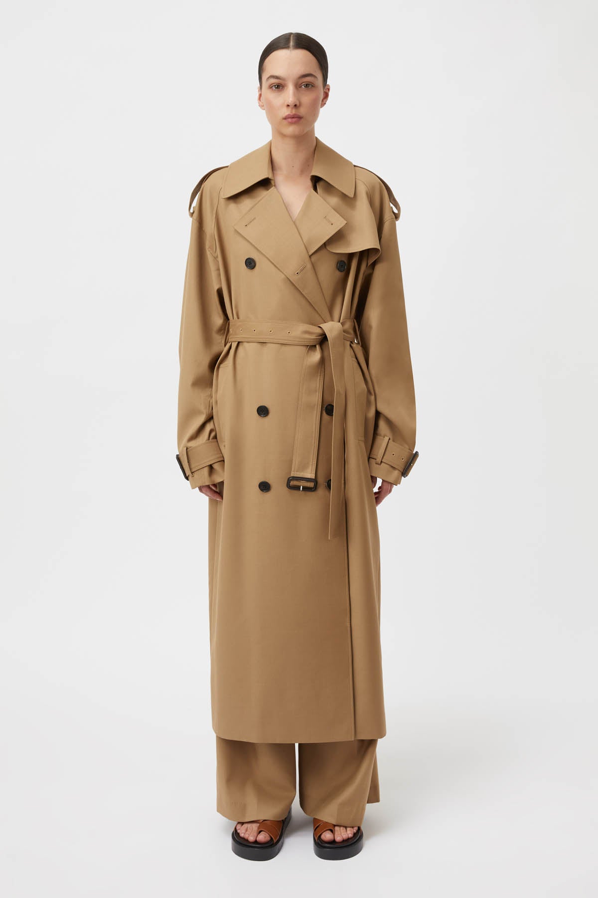 Tailored trench outlet coat